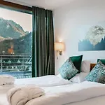 Brandauers Superior 4* Strobl