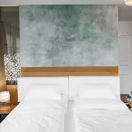 Brandauers Superior Hotel 4*