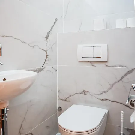 Seehotel Brandauer's 4* ストローブル