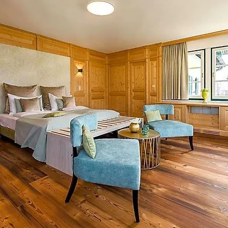 Seehotel Brandauer's Otel Strobl